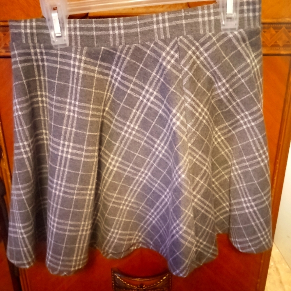 Cute small Forever 21 skirt